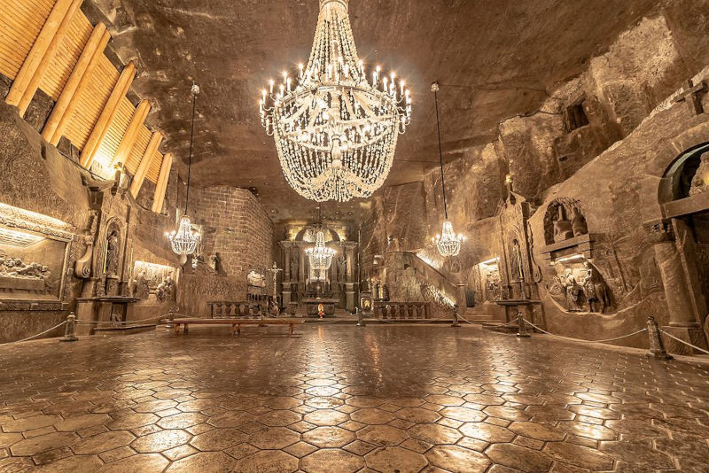 Is Poland worth to travel to? How beautiful is Poland? wieliczka