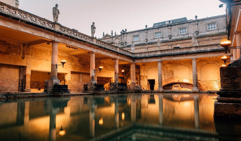 Why is the UK a great place to visit? Is it worth visiting UK? Roman Baths Bath
